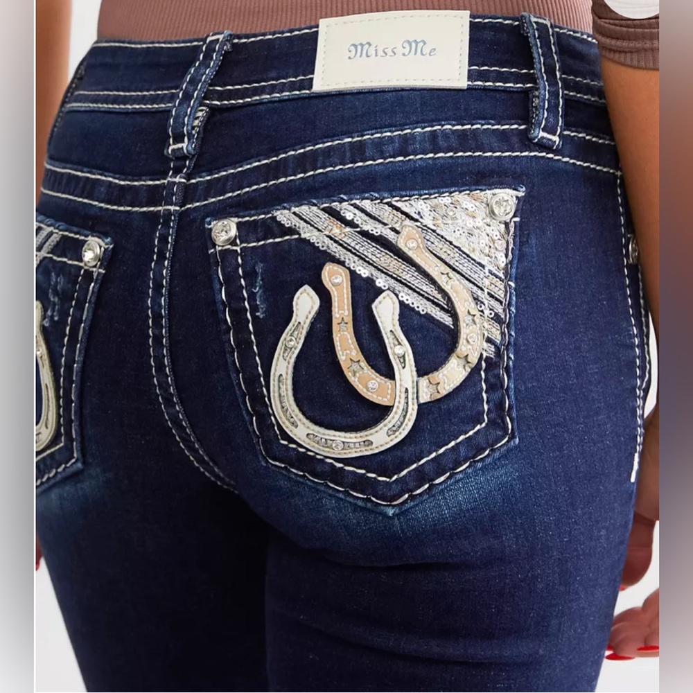 Miss Me Horseshoe Jeans Size 24/32 Bootcut Worn Once